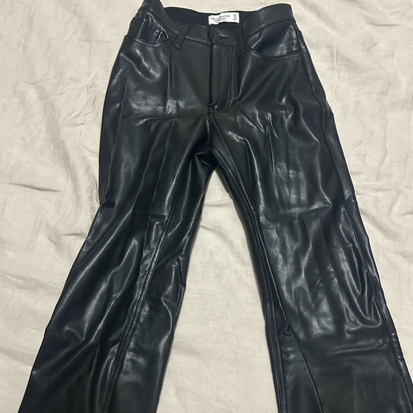 Abercrombie pants - Picture 2 of 2